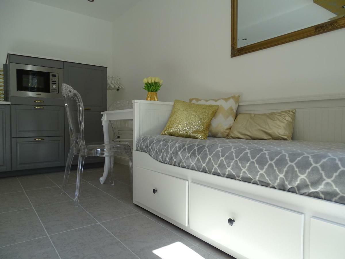 Dorothy 3 Apartment ชิโอฟก ภายนอก รูปภาพ