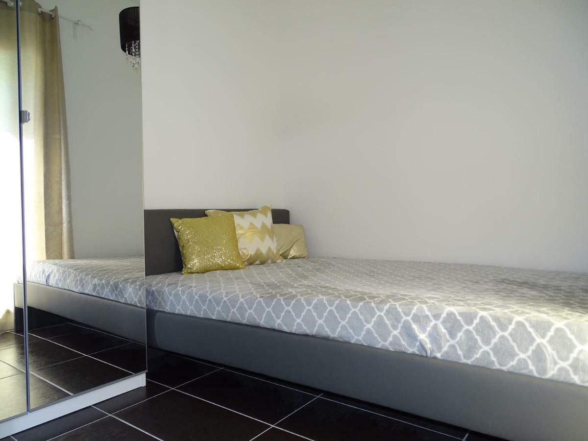 Dorothy 3 Apartment ชิโอฟก ภายนอก รูปภาพ